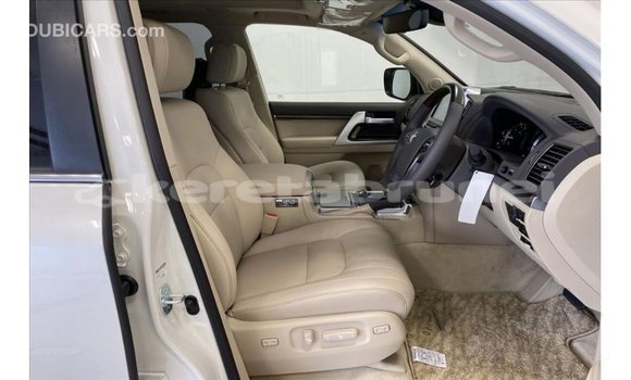 Buy Import Toyota Land Cruiser White Car in Import - Dubai in Belait Buy Import Toyota Land Cruiser White Car in Import - Dubai in Belait