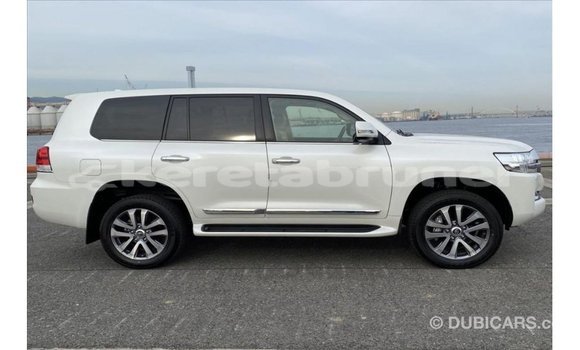 Buy Import Toyota Land Cruiser White Car in Import - Dubai in Belait Buy Import Toyota Land Cruiser White Car in Import - Dubai in Belait