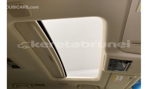 Buy Import Toyota Land Cruiser White Car in Import - Dubai in Belait Buy Import Toyota Land Cruiser White Car in Import - Dubai in Belait