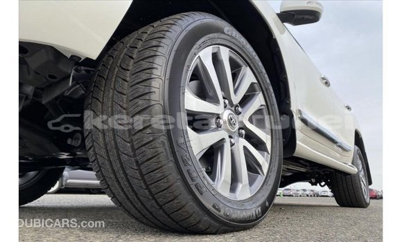 Buy Import Toyota Land Cruiser White Car in Import - Dubai in Belait Buy Import Toyota Land Cruiser White Car in Import - Dubai in Belait