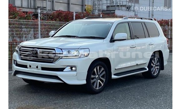 Buy Import Toyota Land Cruiser White Car in Import - Dubai in Belait Buy Import Toyota Land Cruiser White Car in Import - Dubai in Belait