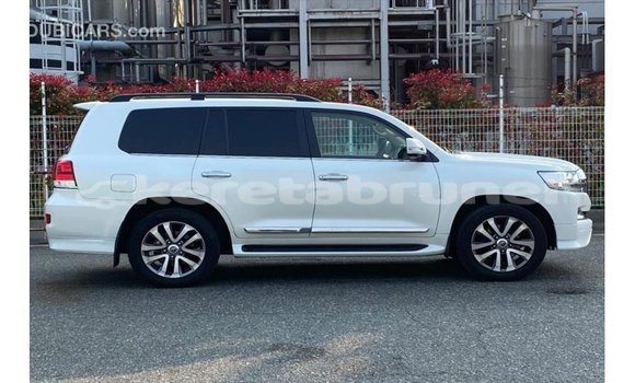 Buy Import Toyota Land Cruiser White Car in Import - Dubai in Belait Buy Import Toyota Land Cruiser White Car in Import - Dubai in Belait