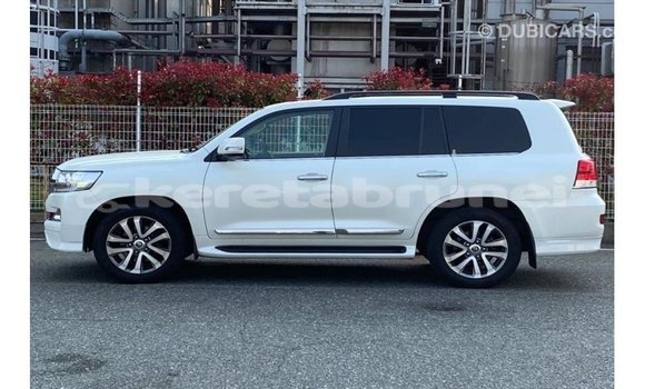 Buy Import Toyota Land Cruiser White Car in Import - Dubai in Belait Buy Import Toyota Land Cruiser White Car in Import - Dubai in Belait