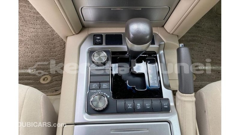 Big with watermark toyota land cruiser belait import dubai 3675