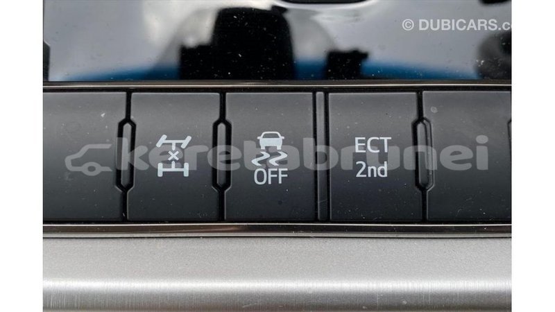 Big with watermark toyota land cruiser belait import dubai 3675