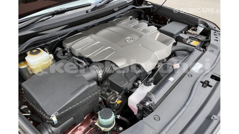 Big with watermark toyota land cruiser belait import dubai 3675