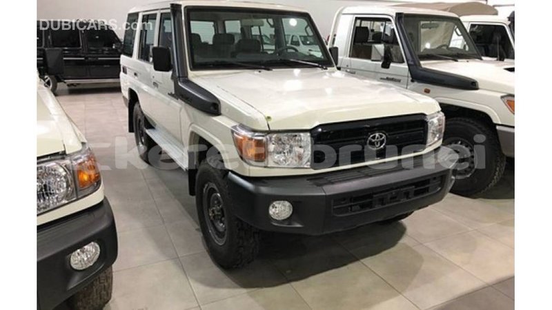 Big with watermark toyota land cruiser belait import dubai 3695