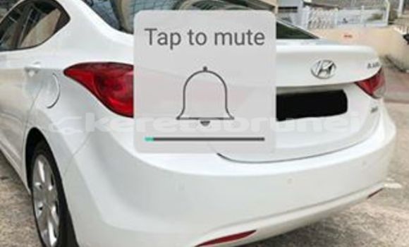 Buy Used Hyundai Elantra White Car in Bandar Seri Begawan in Brunei-Muara Buy Used Hyundai Elantra White Car in Bandar Seri Begawan in Brunei-Muara