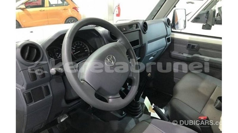 Big with watermark toyota land cruiser belait import dubai 3695