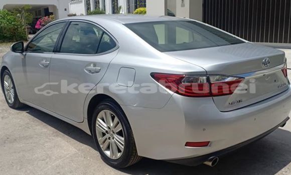 Buy Used Lexus ES Silver Car in Bandar Seri Begawan in Brunei-Muara Buy Used Lexus ES Silver Car in Bandar Seri Begawan in Brunei-Muara