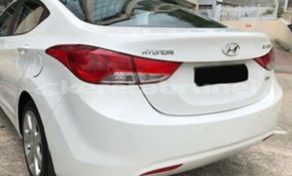Buy Used Hyundai Elantra White Car in Bandar Seri Begawan in Brunei-Muara Buy Used Hyundai Elantra White Car in Bandar Seri Begawan in Brunei-Muara