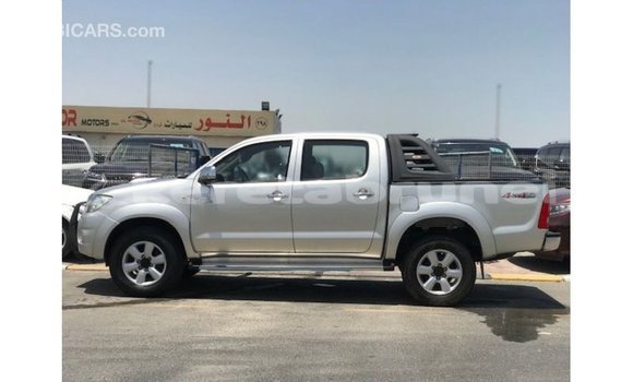 Buy Import Toyota Hilux Other Car in Import - Dubai in Belait Buy Import Toyota Hilux Other Car in Import - Dubai in Belait