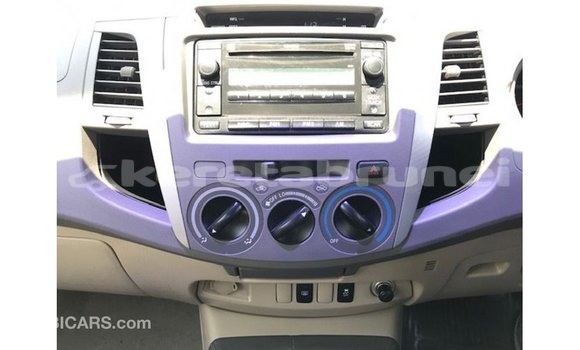 Buy Import Toyota Hilux Other Car in Import - Dubai in Belait Buy Import Toyota Hilux Other Car in Import - Dubai in Belait