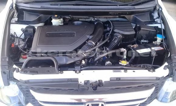 Buy Used Honda Odyssey White Car in Bandar Seri Begawan in Brunei-Muara Buy Used Honda Odyssey White Car in Bandar Seri Begawan in Brunei-Muara