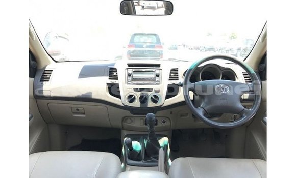 Buy Import Toyota Hilux Other Car in Import - Dubai in Belait Buy Import Toyota Hilux Other Car in Import - Dubai in Belait