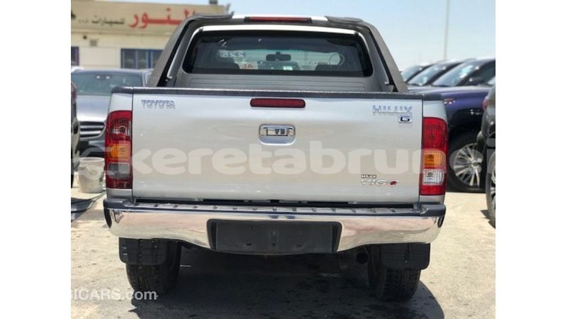 Big with watermark toyota hilux belait import dubai 3700