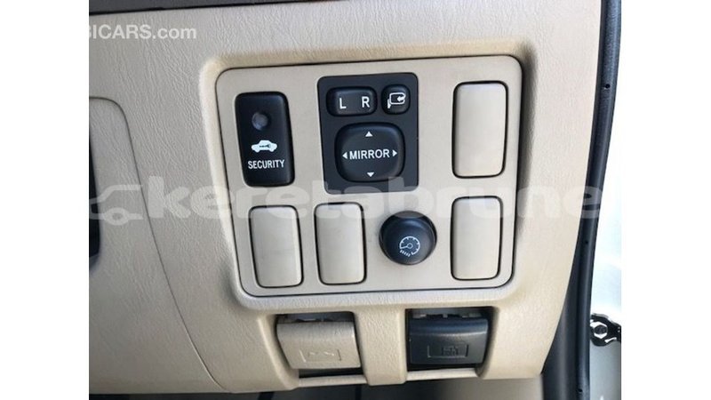 Big with watermark toyota hilux belait import dubai 3700