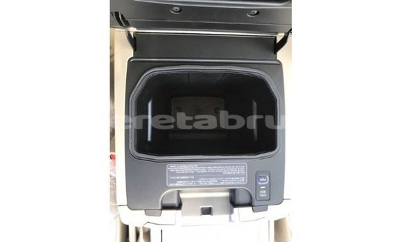 Buy Import Toyota Land Cruiser Blue Car in Import - Dubai in Belait Buy Import Toyota Land Cruiser Blue Car in Import - Dubai in Belait