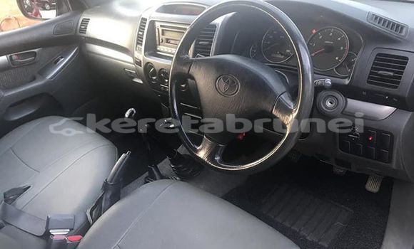 Buy Used Toyota Land Cruiser Prado Silver Car in Bandar Seri Begawan in Brunei-Muara Buy Used Toyota Land Cruiser Prado Silver Car in Bandar Seri Begawan in Brunei-Muara