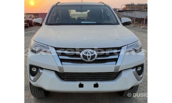 Buy Import Toyota Fortuner White Car in Import - Dubai in Belait Buy Import Toyota Fortuner White Car in Import - Dubai in Belait