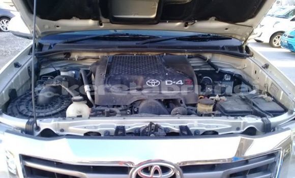 Buy Used Toyota Hilux Silver Car in Bandar Seri Begawan in Brunei-Muara Buy Used Toyota Hilux Silver Car in Bandar Seri Begawan in Brunei-Muara