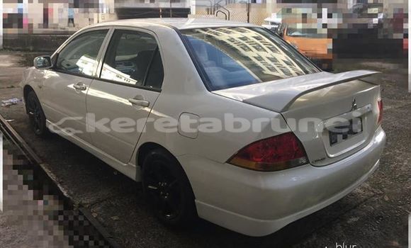 Buy Used Mitsubishi Lancer White Car in Bandar Seri Begawan in Brunei-Muara Buy Used Mitsubishi Lancer White Car in Bandar Seri Begawan in Brunei-Muara