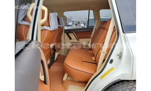 Buy Import Toyota Prado White Car in Import - Dubai in Belait Buy Import Toyota Prado White Car in Import - Dubai in Belait