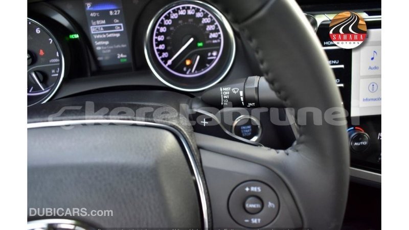 Big with watermark toyota camry belait import dubai 3717