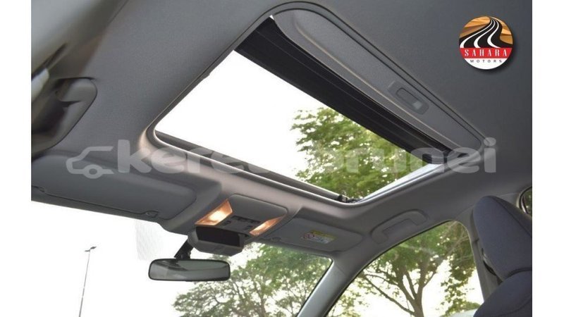 Big with watermark toyota hiace belait import dubai 3718