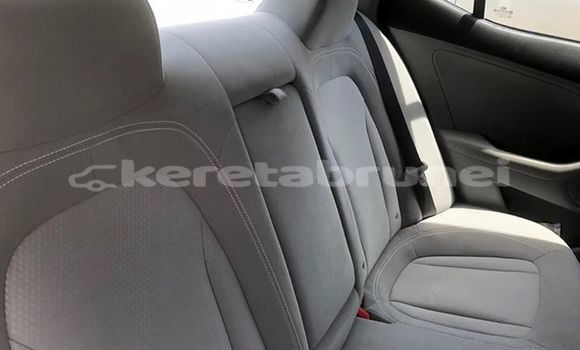 Buy Used Kia Optima White Car in Bandar Seri Begawan in Brunei-Muara Buy Used Kia Optima White Car in Bandar Seri Begawan in Brunei-Muara
