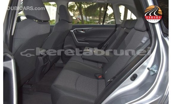 Buy Import Toyota HiAce Other Truck in Import - Dubai in Belait Buy Import Toyota HiAce Other Truck in Import - Dubai in Belait