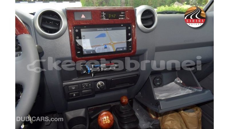 Big with watermark toyota land cruiser belait import dubai 3719