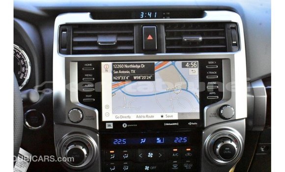 Buy Import Toyota HiAce White Truck in Import - Dubai in Belait Buy Import Toyota HiAce White Truck in Import - Dubai in Belait