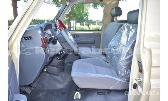 Buy Import Toyota Land Cruiser Beige Car in Import - Dubai in Belait Buy Import Toyota Land Cruiser Beige Car in Import - Dubai in Belait
