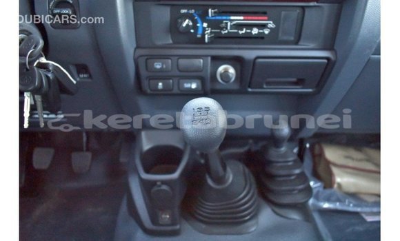 Buy Import Toyota Land Cruiser Beige Car in Import - Dubai in Belait Buy Import Toyota Land Cruiser Beige Car in Import - Dubai in Belait