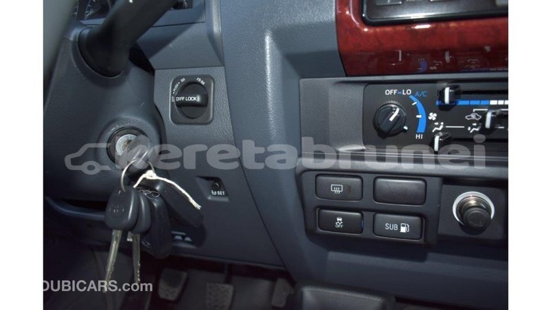 Big with watermark toyota land cruiser belait import dubai 3721