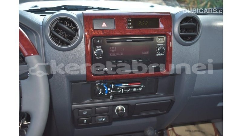 Big with watermark toyota land cruiser belait import dubai 3721