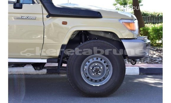 Buy Import Toyota Land Cruiser Beige Car in Import - Dubai in Belait Buy Import Toyota Land Cruiser Beige Car in Import - Dubai in Belait