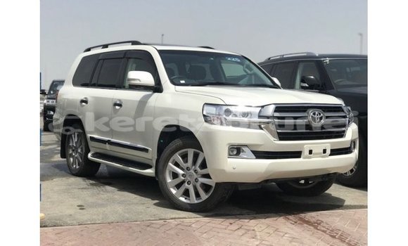 Buy Import Toyota Land Cruiser White Car in Import - Dubai in Belait Buy Import Toyota Land Cruiser White Car in Import - Dubai in Belait