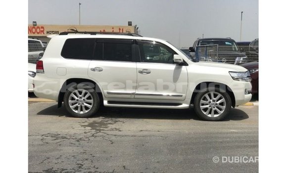 Buy Import Toyota Land Cruiser White Car in Import - Dubai in Belait Buy Import Toyota Land Cruiser White Car in Import - Dubai in Belait