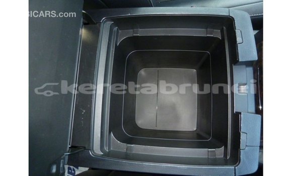 Buy Import Toyota Land Cruiser White Car in Import - Dubai in Belait Buy Import Toyota Land Cruiser White Car in Import - Dubai in Belait