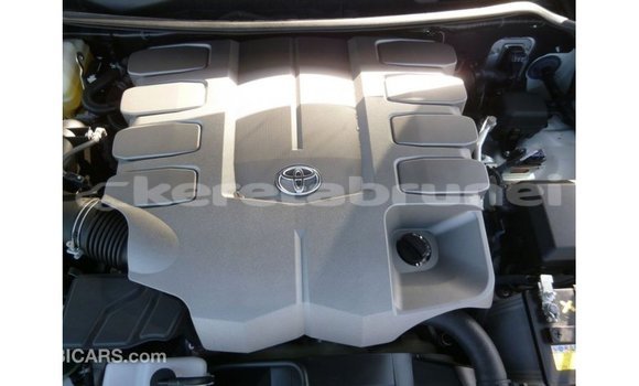 Buy Import Toyota Land Cruiser White Car in Import - Dubai in Belait Buy Import Toyota Land Cruiser White Car in Import - Dubai in Belait