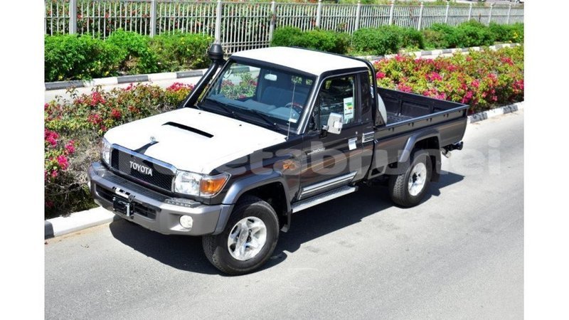 Big with watermark toyota land cruiser belait import dubai 3727