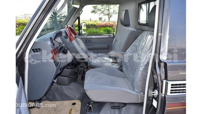 Big with watermark toyota land cruiser belait import dubai 3727