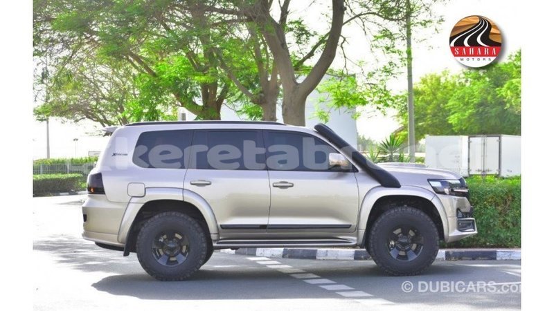 Big with watermark toyota land cruiser belait import dubai 3728