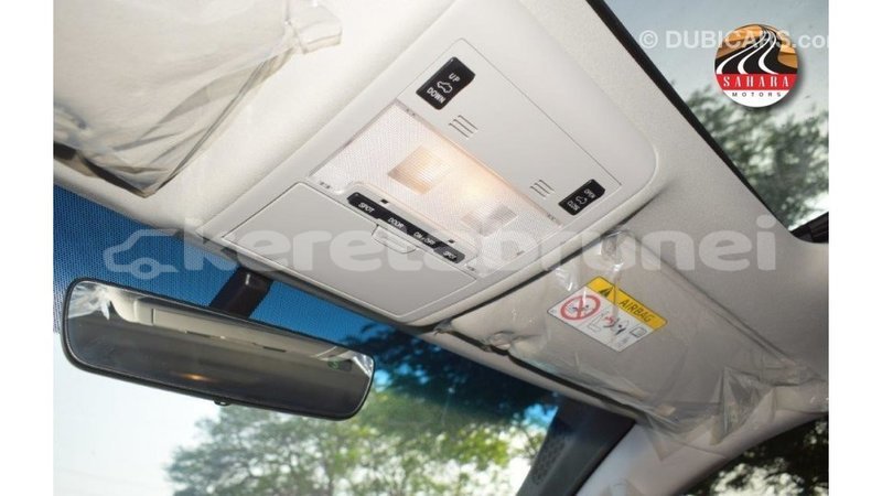 Big with watermark toyota land cruiser belait import dubai 3728