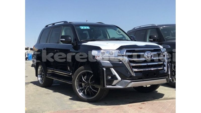 Big with watermark toyota land cruiser belait import dubai 3732