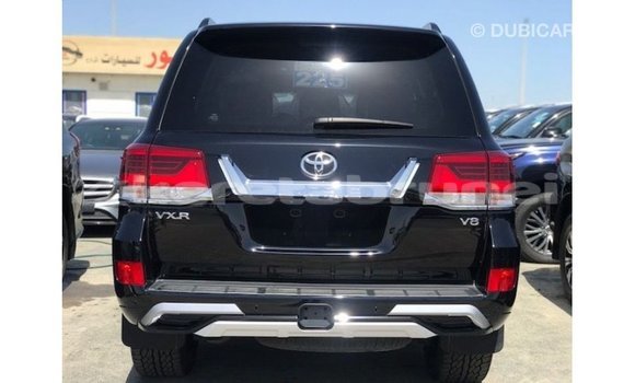Buy Import Toyota Land Cruiser Black Car in Import - Dubai in Belait Buy Import Toyota Land Cruiser Black Car in Import - Dubai in Belait