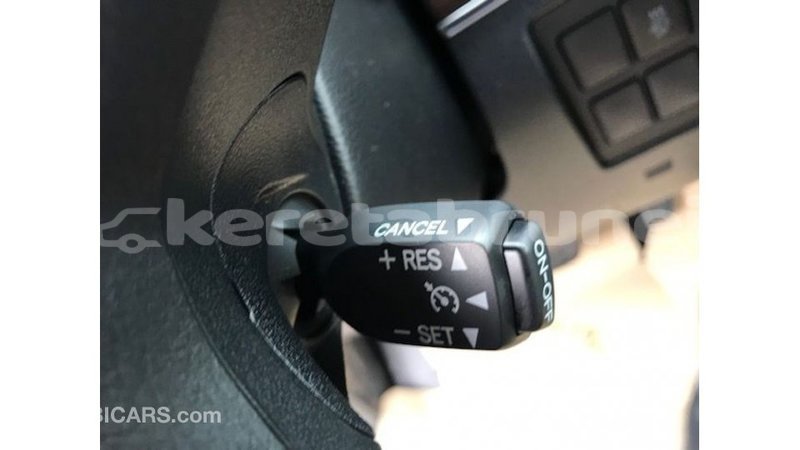 Big with watermark toyota land cruiser belait import dubai 3732