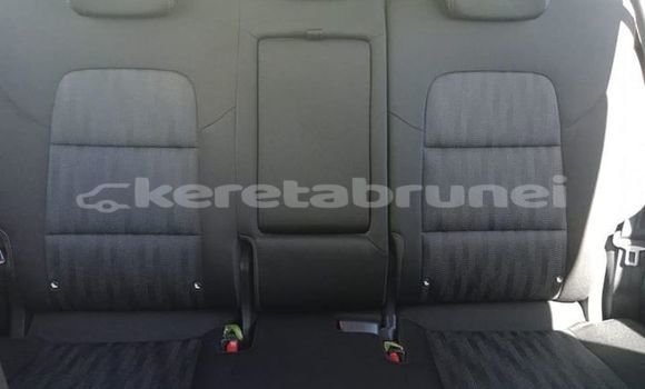 Buy Used Kia Sportage Blue Car in Bandar Seri Begawan in Brunei-Muara Buy Used Kia Sportage Blue Car in Bandar Seri Begawan in Brunei-Muara
